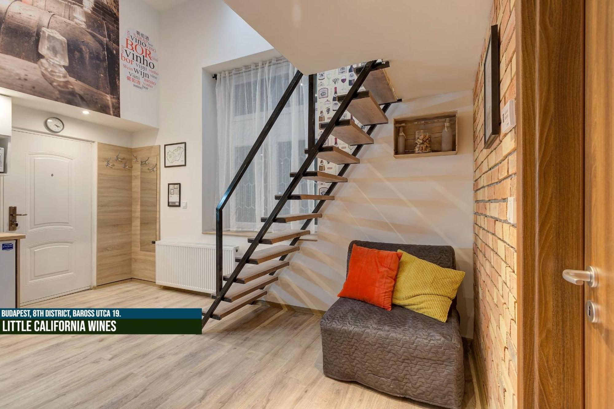 Little Americas Museum Apartments Budapest Bagian luar foto